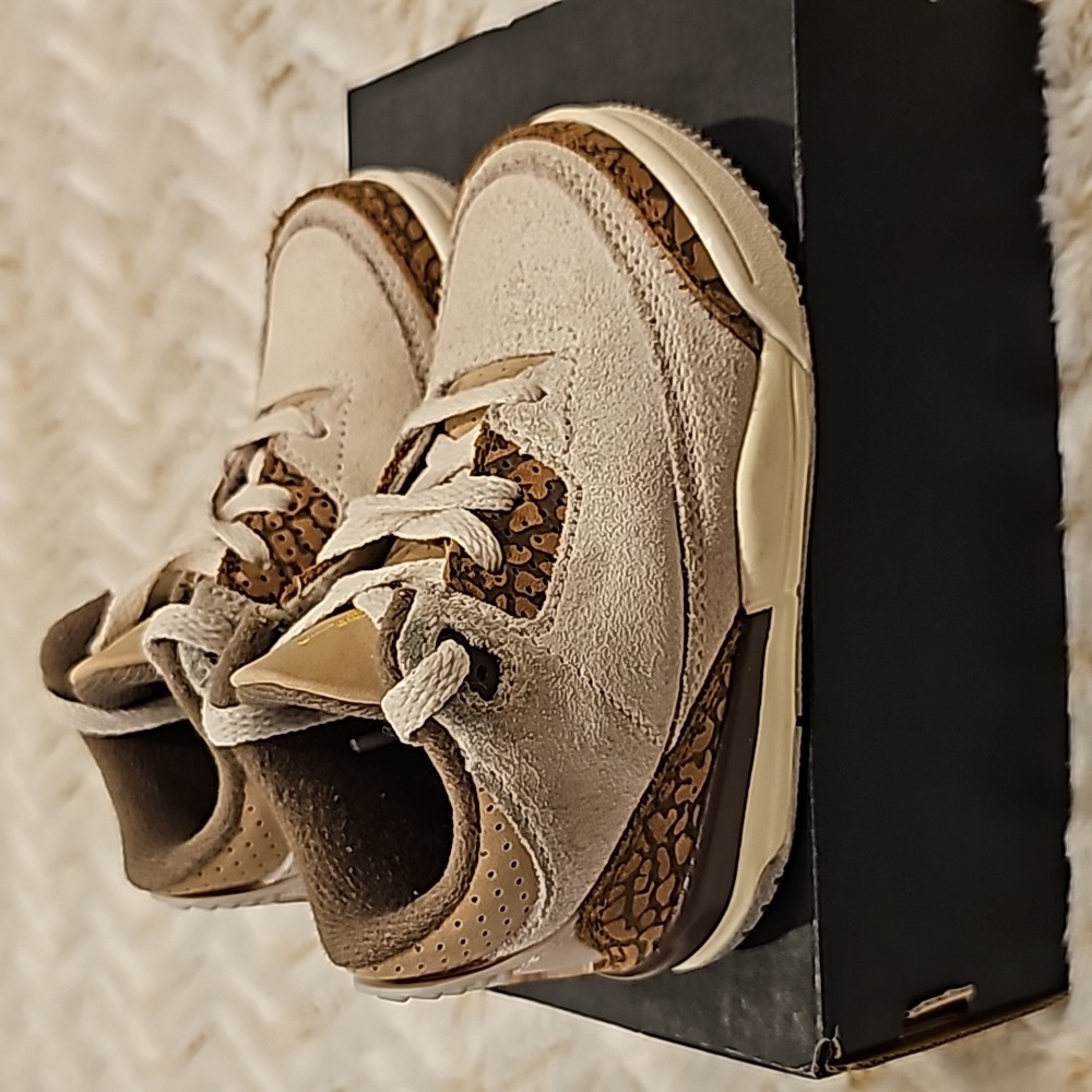 Jordan 3 Retro - Picture 2 of 10